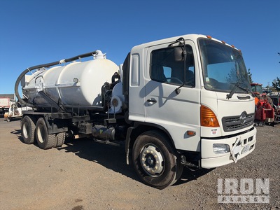 2007 Hino FM1J 6x4 Vacuum Tanker Truck