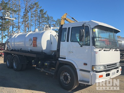2000 Hino FS 6x4 Vacuum Tanker Truck (Inoperable)