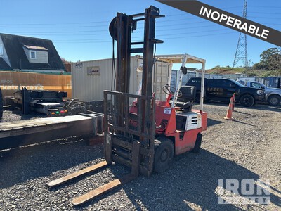 Komatsu 1.4 ton Forklift (Inoperable)
