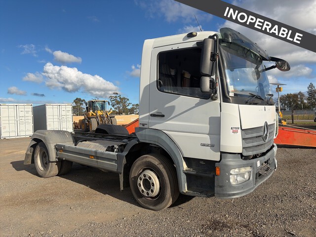 2017 Mercedes-Benz Atego 1323 4x2 Cab & Chassis (Inoperable)