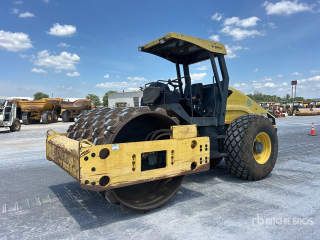 2014 Bomag BW211D-50 Smooth Drum Compactor