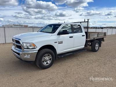 2015 Ram 3500 4x4 Crew Cab Flatbed Truck