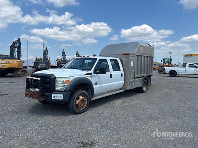 2011 Ford F-550 4x4 Crew Cab Camion déchiqueteur