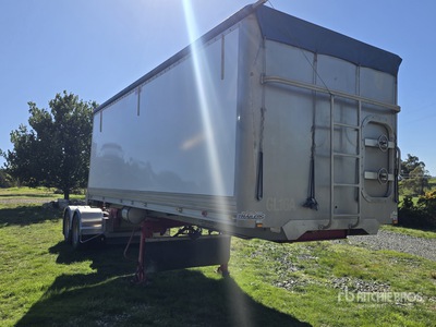 2016 Graham Lusty 6.1 m Bogie/A Lead Sliding End Dump Trailer
