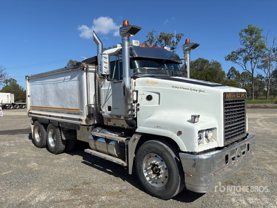2002 Mack Trident CLS 6x4 Autocarro ribaltabile 2 assi