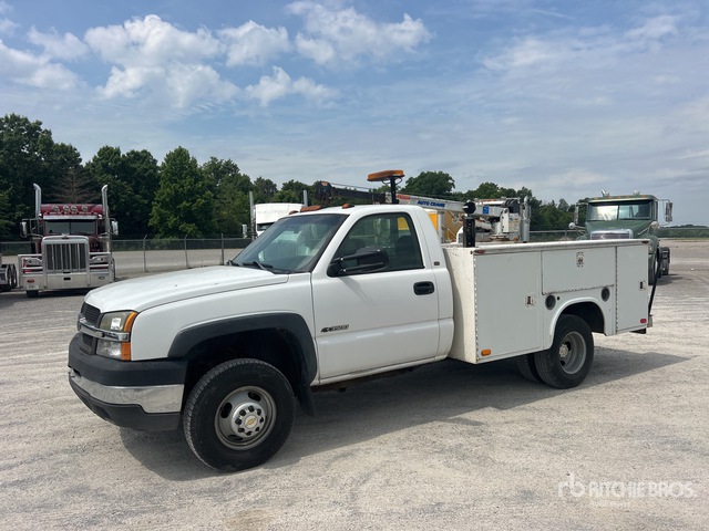 2004 Chevrolet Silverado 3500 4x2 Service Truck