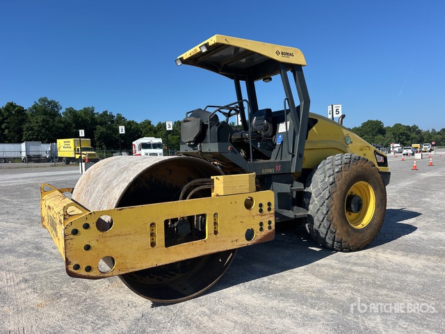 2014 Bomag BW211D-50 Smooth Drum Compactor