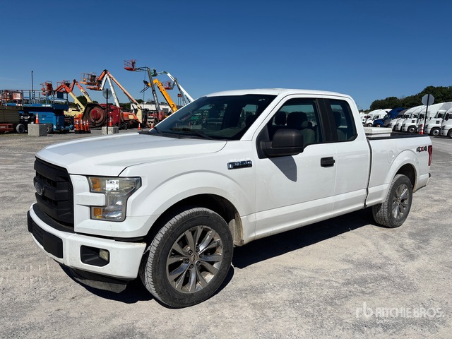 2015 Ford F-150 XL 4x2 Extended Cab Pickup