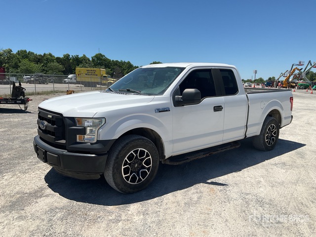 2015 Ford F-150 XL 4x2 Extended Cab Pickup