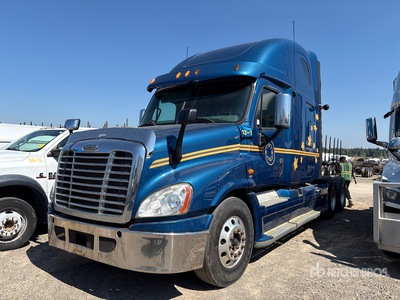 2013 Freightliner Cascadia 125 6x4 T/A Sleeper Truck Tractor (Inoperable)