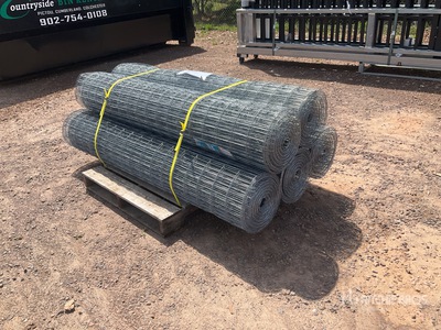 Quantity of (5) 100 ft x 6 ft Galvanized Welded Wire Clôture (Unused)