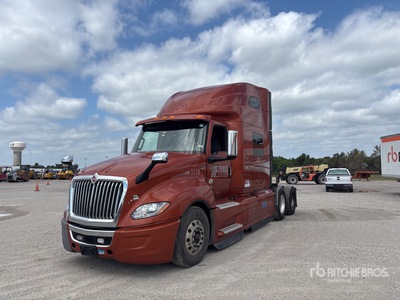 2021 International LT625 6x4 T/A Sleeper Truck Tractor