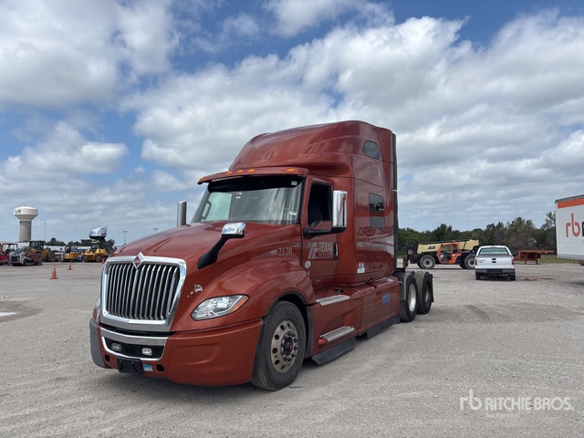 2021 International LT625 6x4 T/A Sleeper Truck Tractor
