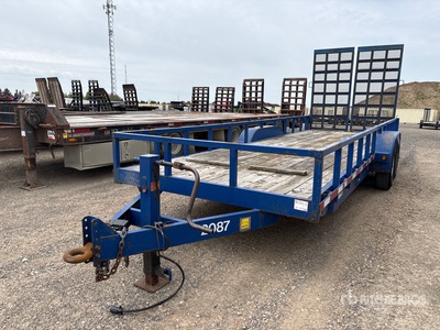 2013 22 ft T/A Remolque Portamaquinaria