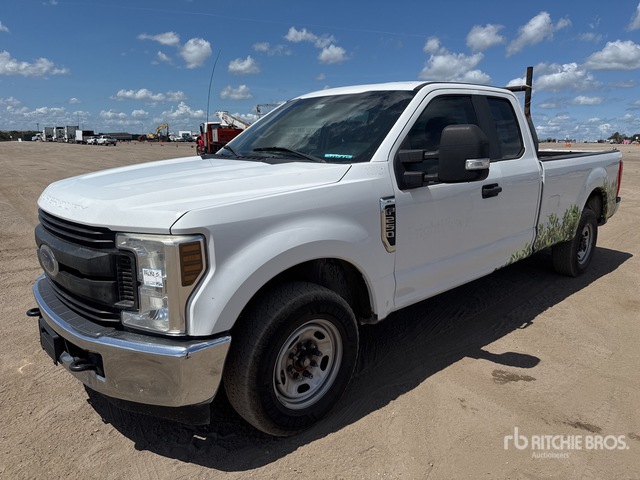 2019 Ford F-250 4x2 Extended Cab Pickup