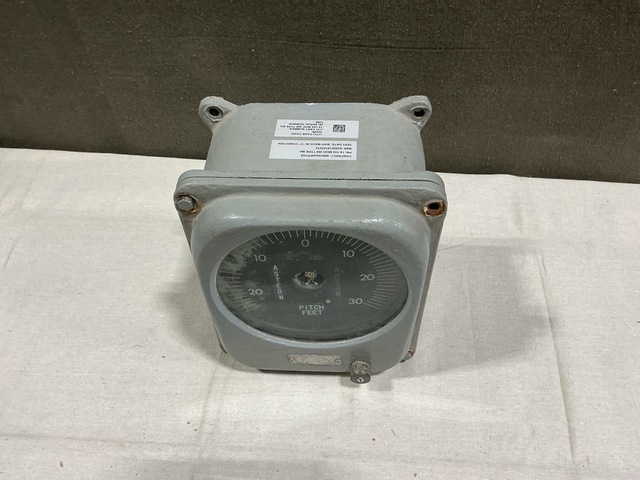 (8) Henschel 14-102 M361 Propeller Pitch Repeater Indicators