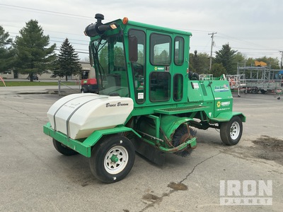 2018 Broce RCT-350 Self-Propelled Broom