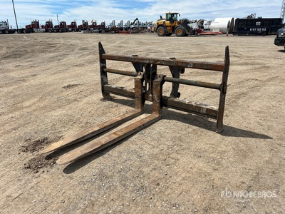 JRB 70 in Forks Wheel Loader Forks