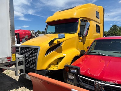 2019 Volvo VNL860 6x4 T/A Sleeper Truck Tractor