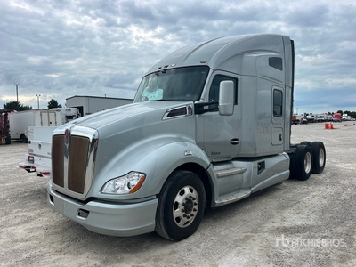 2014 Kenworth T680 6x4 Tracteur routier couchette