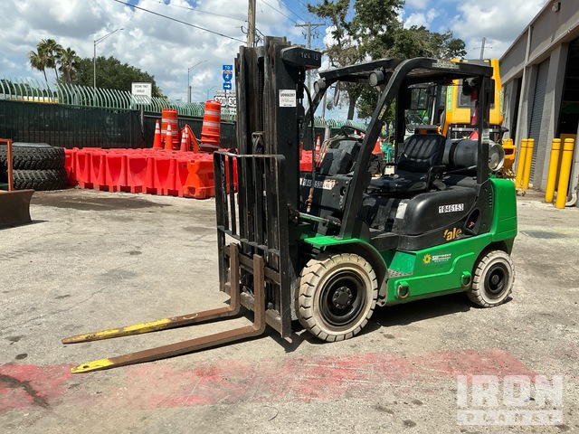 2017 Yale GTP050MXNEAE078 4800 lb Pneumatic Tire Forklift