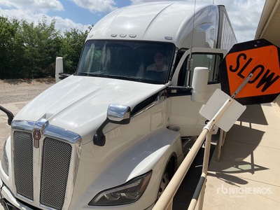 2022 Kenworth T680 6x4 T/A Sleeper Truck Tractor