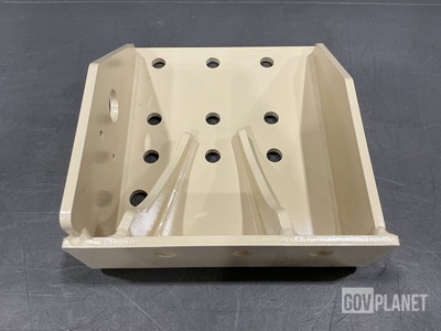 (28) Oshkosh 3833678 Vehicular Components Brackets