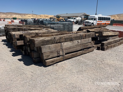 Quantity of Wood Divers
