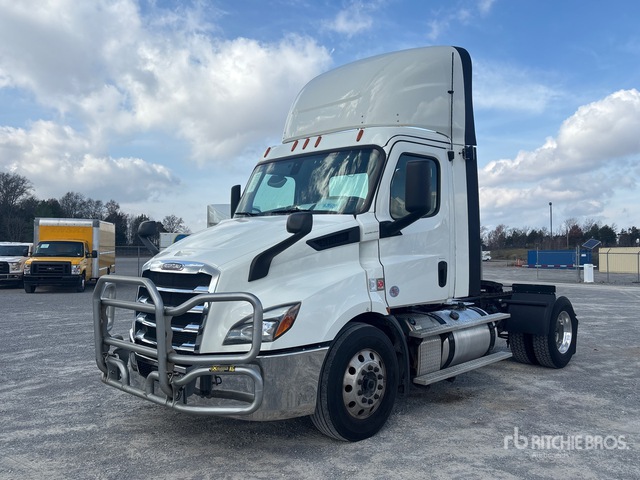 2019 Freightliner Cascadia 116 4x2 S/A Day Cab Truck Tractor