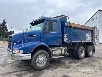2004 Volvo VHD 6x4 Transfer شاحنة قلابة /محورين