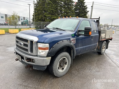 2010 Ford F-250 XLT 4x4 Extended Cab Spreader Truck