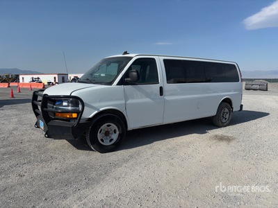 2020 GMC Savana 3500 Cargo Van