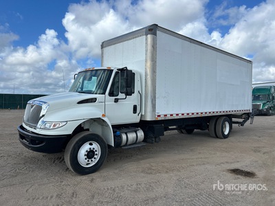 2016 International 4300 SBA 4x2 バントラック