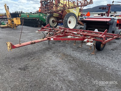 International 45 13 ft 13 ft Cultivator
