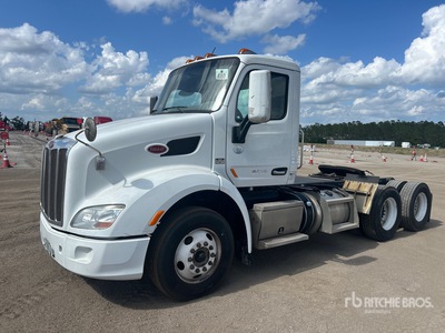 2018 Peterbilt 579 6x4 T/A Day Cab Truck Tractor