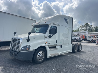 2018 Freightliner Cascadia 125 6x4 T/A Sleeper Truck Tractor