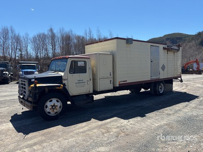 1986 International 1654 4x2 Utility Truck