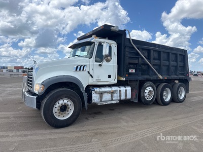 2021 Mack Granite 8x4 Camion à benne basculante Tri/E