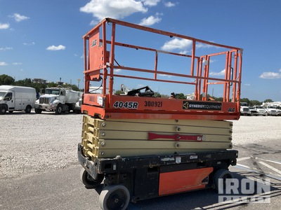 2018 JLG 4045R Electric منصة رفع متحركة