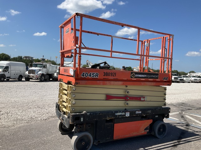 2018 JLG 4045R Electric Scissor Lift