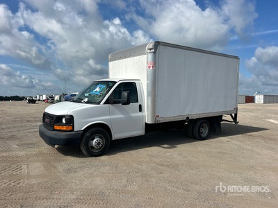 2016 GMC Savana G3500 4x2 Van Truck