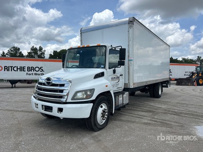 2018 Hino 268 4x2 Van Truck