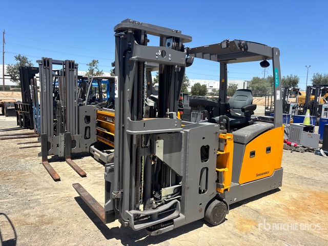 2019 Jungheinrich EFX413 2750 lb Electric Forklift