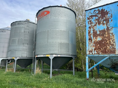 Butler +/- 2100 bu 4 Ring Hopper Grain Bin