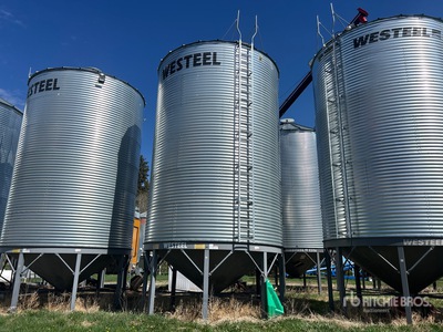 2012 Westeel +/- 4300 bu 6 Ring Hopper Grain Bin