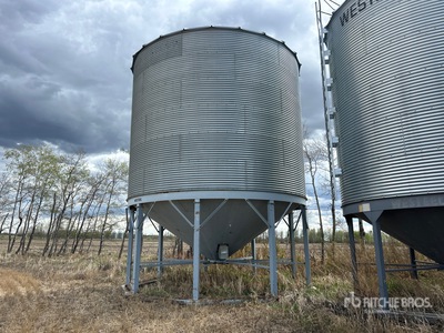 Westeel +/- 2500 bu 6 Ring Hopper Grain Bin
