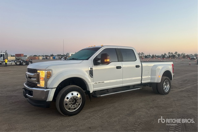 2019 Ford F-450 2019 Ford F-450 Stx 4X4 Crew Cab Pickup