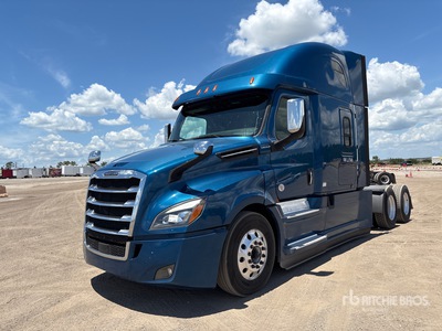 2020 Freightliner Cascadia 126 6x4 T/A Sleeper Truck Tractor