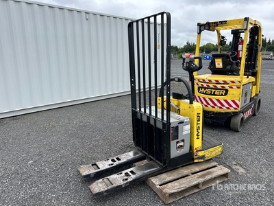 2014 Hyster B60ZAC 6000 lb Electric Vérins de châssis