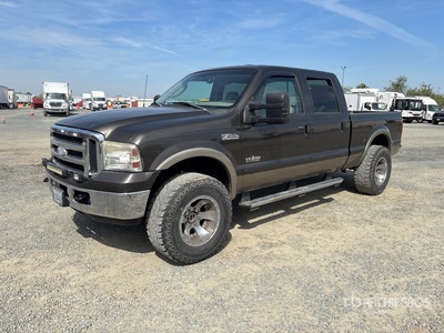 2006 Ford F-250 Lariat 4x4 Crew Cab Pickup